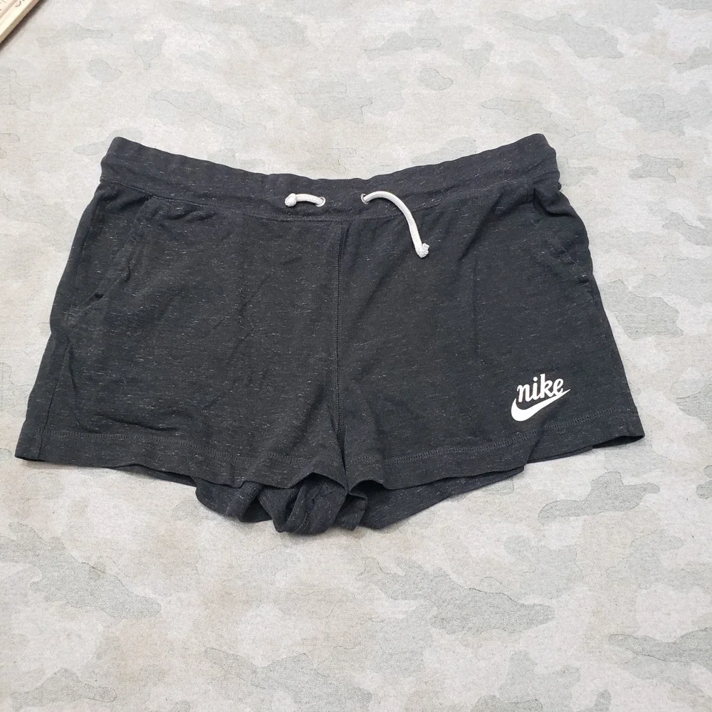 Nike Shorts Womens Large Gray Gym Pockets Drawstring Running
